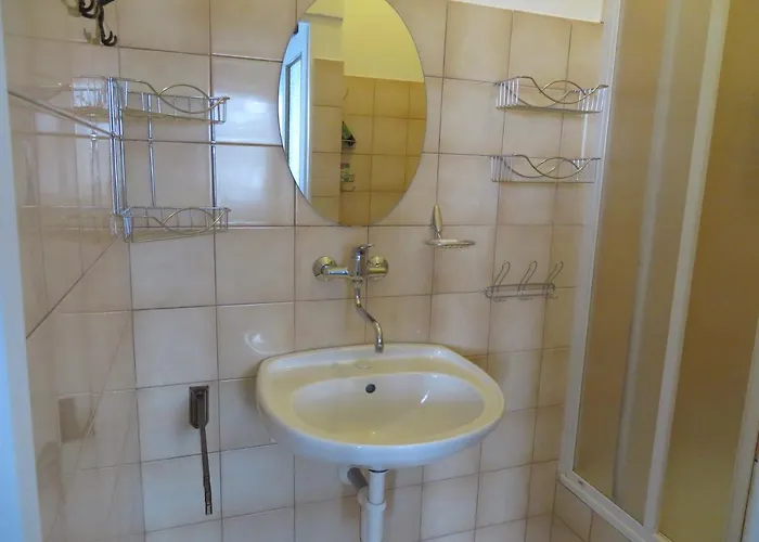 Hotel Lux 3*
